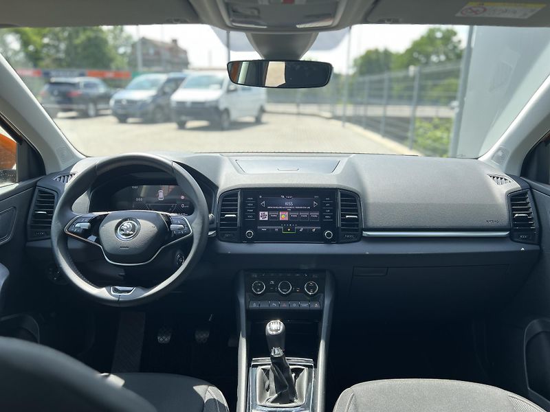 Škoda Karoq (2024) 1. majitel, Koupeno nové v ČR - fotka 11 z 29
