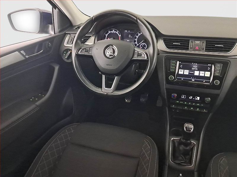 Škoda Rapid (2017) Style 1.0 TSI, Serv.kniha - fotka 7 z 23