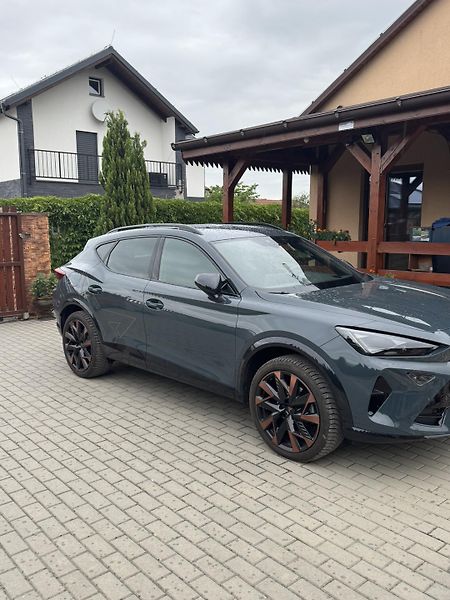 Cupra Formentor (2024) - fotka 3 z 9
