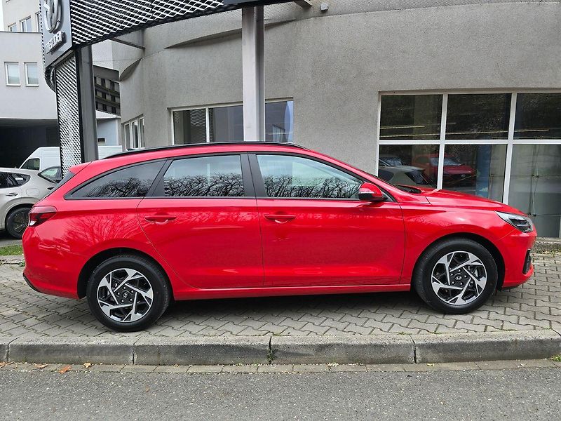 Hyundai i30 (2026) 1.6 T-GDi DCT Go Czech - fotka 6 z 25