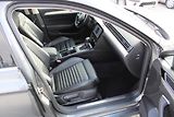 Volkswagen Passat (2017) 2,0TDI HIGHLINE XENONY ALUKOLA - náhled 13
