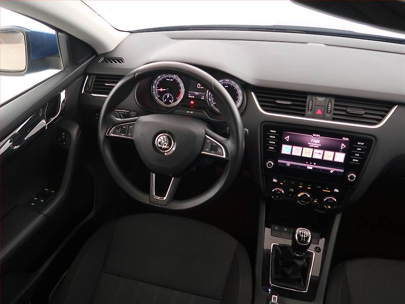 Škoda Octavia (2020) Style 1.6 TDI, ČR,1.maj - fotka 7 z 22