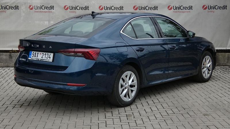 Škoda Octavia 2,0 TDI 85kW Style DSG - fotka 3 z 23