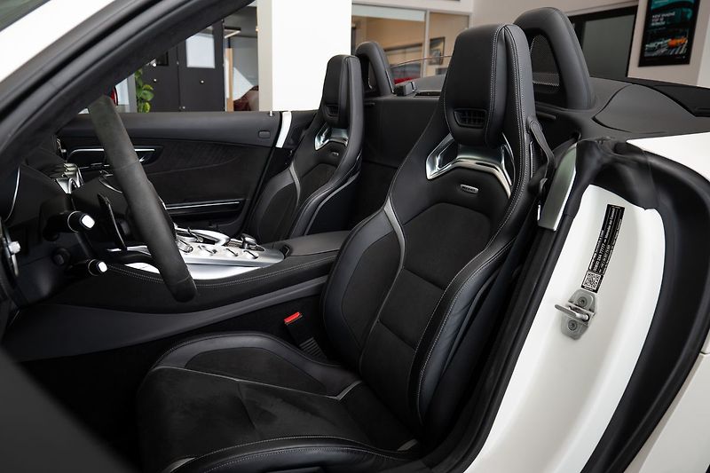 Mercedes-Benz AMG GT Roadster/Burmester/Carbon/Alca - fotka 8 z 24