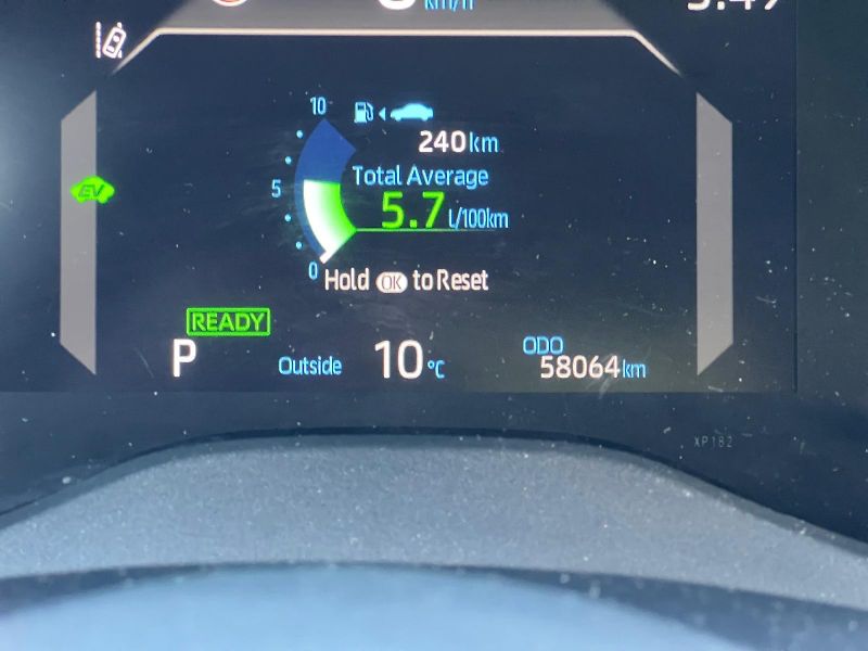 Toyota Yaris Cross (2023) HYBRID 1.5 85kW e-CVT C/T CZ  - fotka 21 z 21