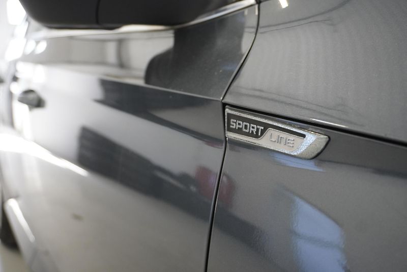 Škoda Superb 1,5 TSI SPORT LINE DSG - fotka 10 z 40