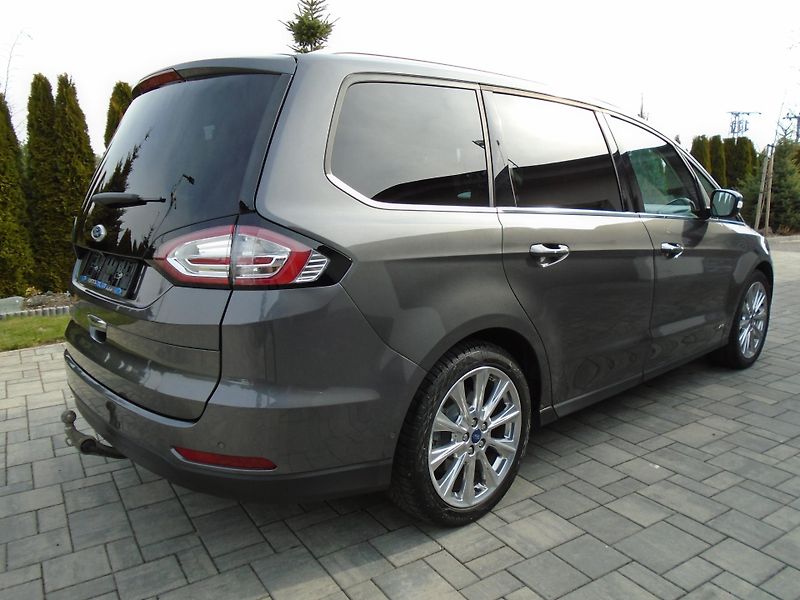 Ford Galaxy 2,0EcoBlue 140kW AWD Vignale  - fotka 4 z 50
