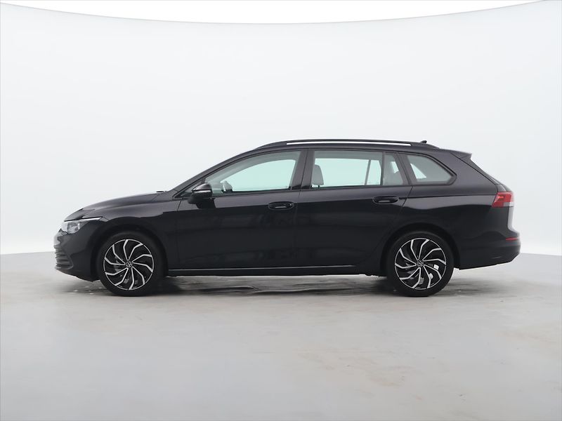 Volkswagen Golf 1.0 TSI 81kW CZ Life LED - fotka 4 z 28