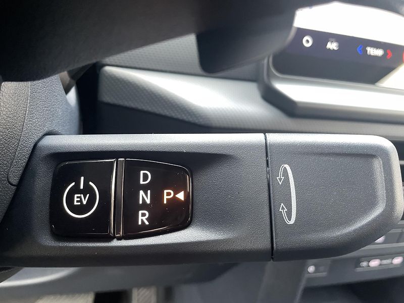 Kia PV5 (2026) 5P 4x2 PLUS 89 KW + 51,5 KWH - fotka 16 z 31
