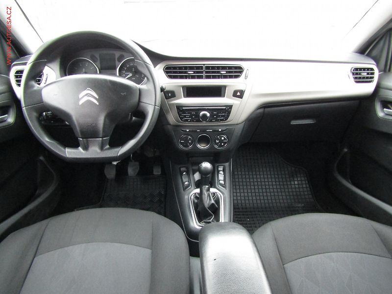 Citroën C-Elysée (2019) 1.2i, AC, tempo, park.asist - fotka 8 z 16