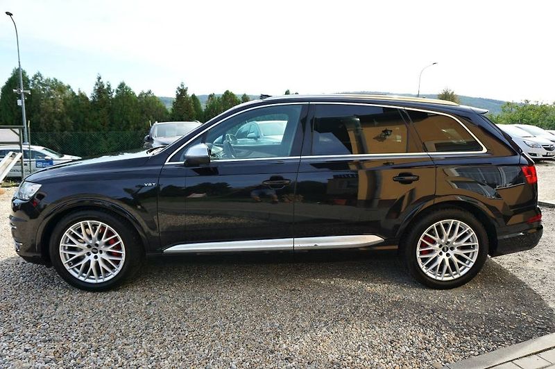 Audi SQ7 (2017) SQ 4,0 TDI V8 320 kW - fotka 7 z 55