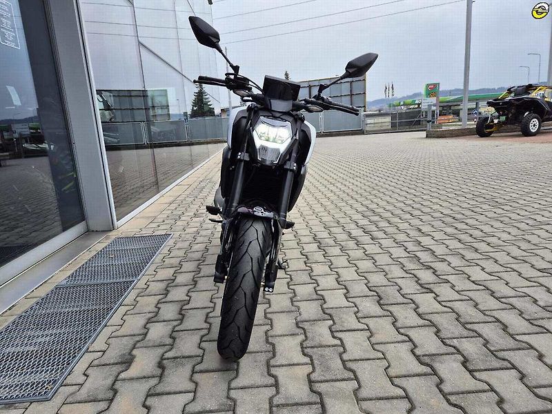 CFMOTO 300 NK (2026) AKČNÍ CENA - fotka 9 z 17