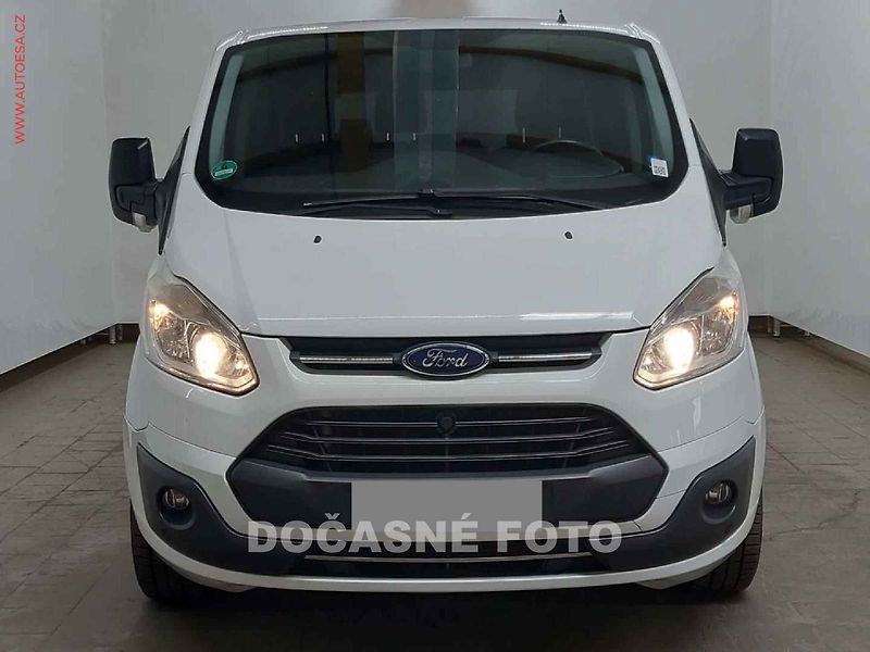 Ford Tourneo Custom (2016) 2.0TDCi, Trend, AC - fotka 2 z 13