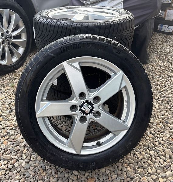 Seat Leon 2.0TDi-110KW/2022/DSG-SPORT.ZÁ - fotka 13 z 51