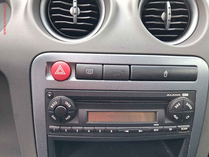Seat Ibiza (2007) 1.4i, AC, STK4/28 - fotka 15 z 15