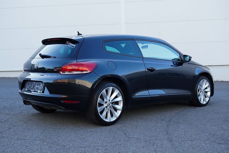 Volkswagen Scirocco 1.4 TSI 90kW - fotka 9 z 28