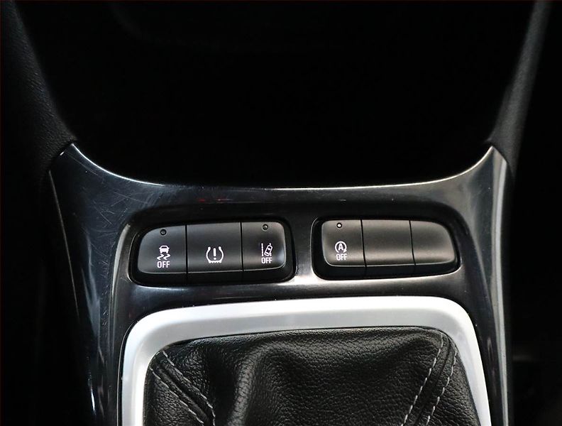 Opel Crossland X (2020) 1.2 Turbo, Tempomat - fotka 13 z 17