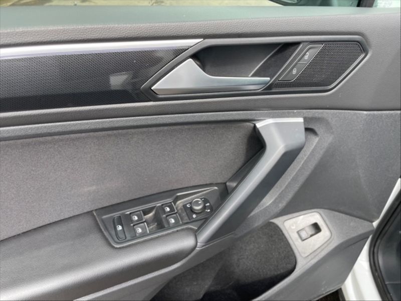 Volkswagen Tiguan 1,5 TSI Elegance DSG - fotka 11 z 11