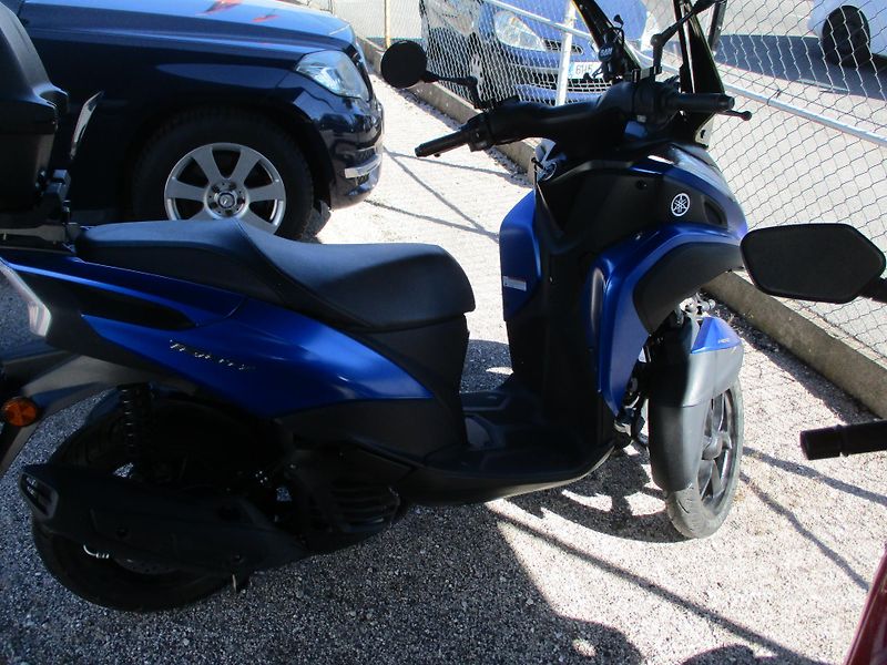 Yamaha MW 125 Tricity ABS (2020) 125 - fotka 2 z 5