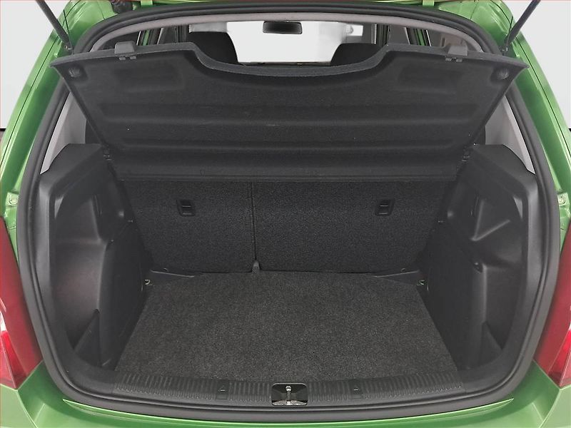 Škoda Fabia (2013) Ambiente 1.2 TSI - fotka 14 z 17