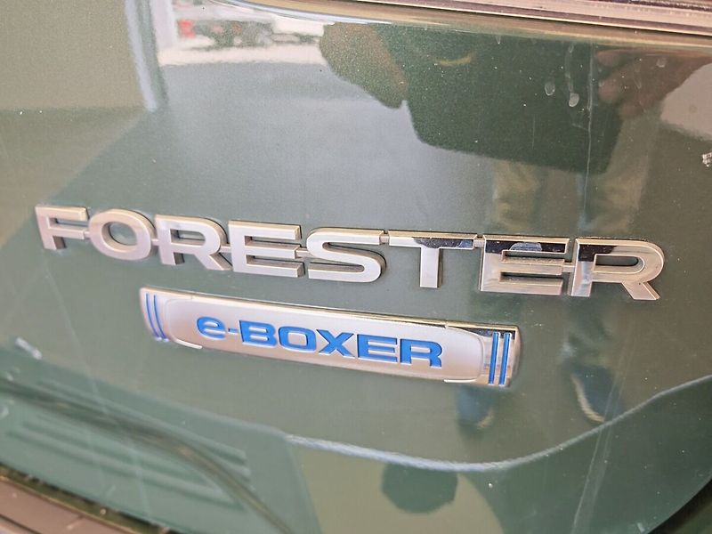 Subaru Forester 2.0 benzin - fotka 8 z 48