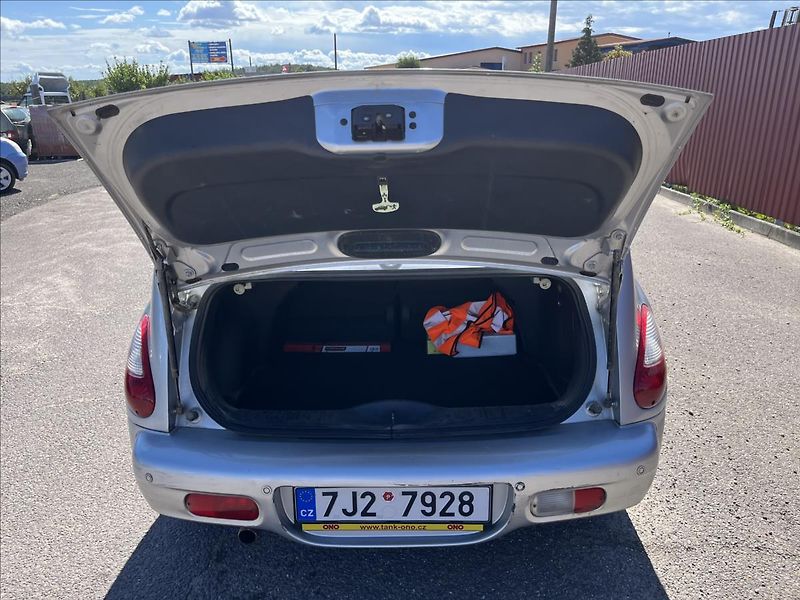 Chrysler PT Cruiser 2,4 i CABRIO AUTOMAT ALU - fotka 24 z 29