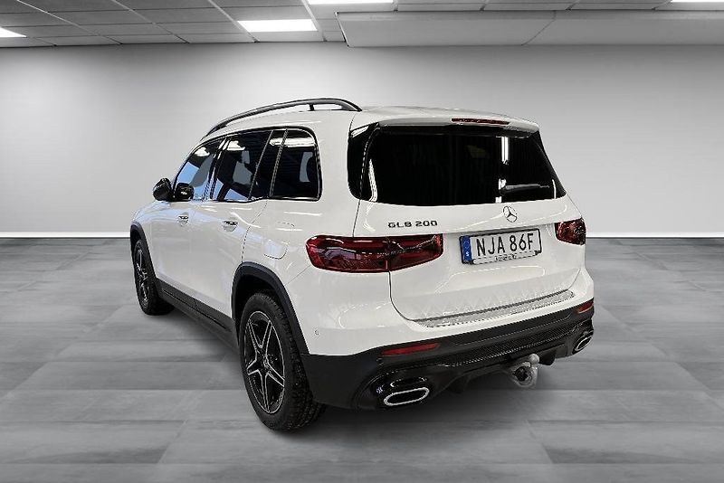 Mercedes-Benz GLB 200 AMG Night Taž ACC Kam LED - fotka 5 z 19