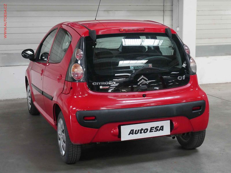 Citroën C1 (2010) 1.0 i, 1.maj,ČR, AC - fotka 4 z 14