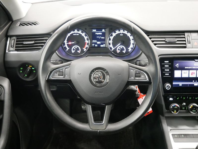 Škoda Octavia - fotka 18 z 28
