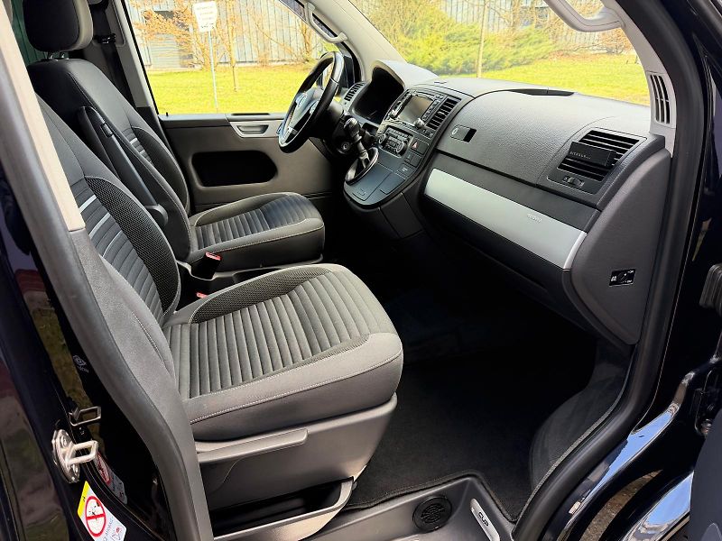 Volkswagen Multivan 2,0 TDi DPH  /103 kW/edice Cup - fotka 23 z 32