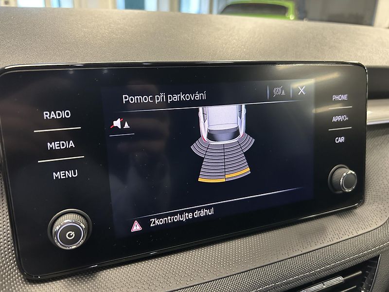 Škoda Fabia (2022) 1.0TSi DSG Style LED SmartLink - fotka 8 z 28