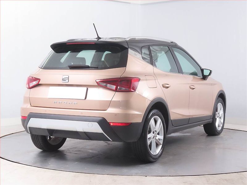 Seat Arona (2018) 1.0 TSI, Tempomat - fotka 5 z 15
