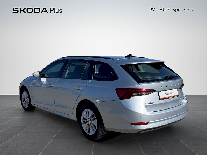 Škoda Octavia (2020) 2.0 TDI 85kW Ambition Plus com - fotka 28 z 35