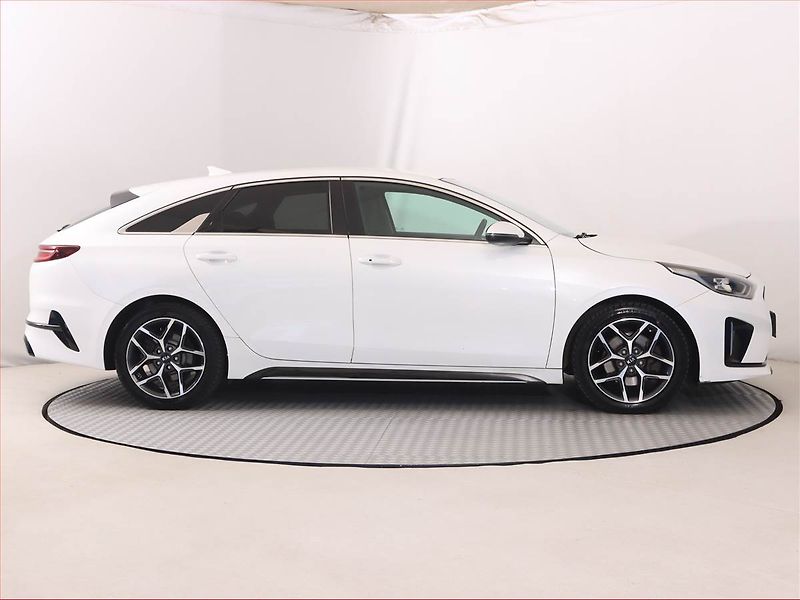 Kia Pro_Ceed (2021) 1.5 T-GDI, Automat, Serv.kniha - fotka 6 z 24