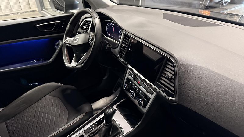 Seat Ateca (2025)  FR 2.0 TDI , AT,LED, ZÁRUKA - fotka 25 z 57
