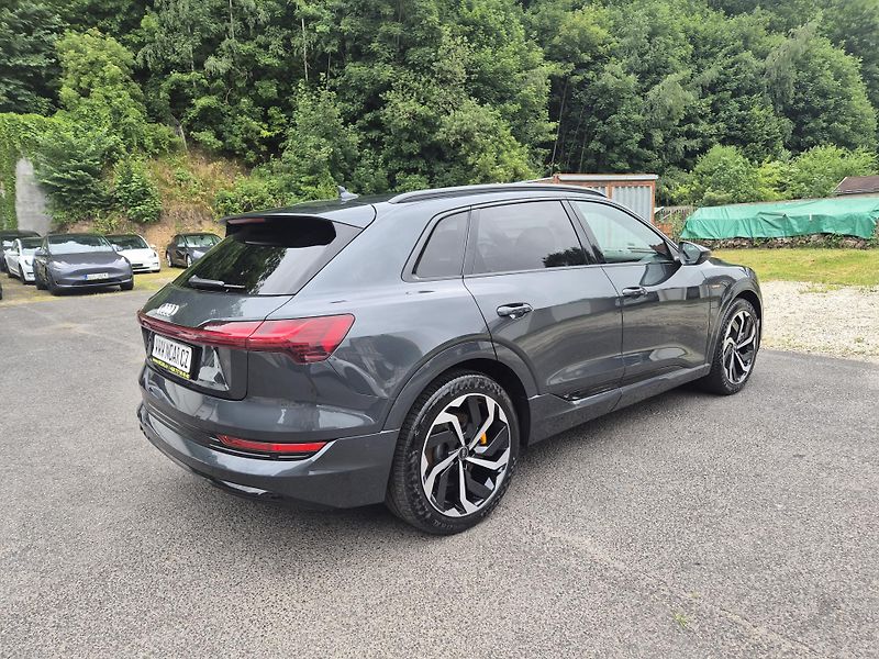 Audi e-tron 55 QUATTRO 300kw 21ALU - fotka 5 z 48