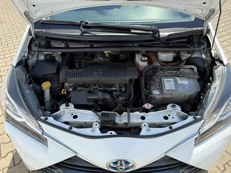 Toyota Yaris (2019) 1.5 Hybrid  - fotka 18 z 18