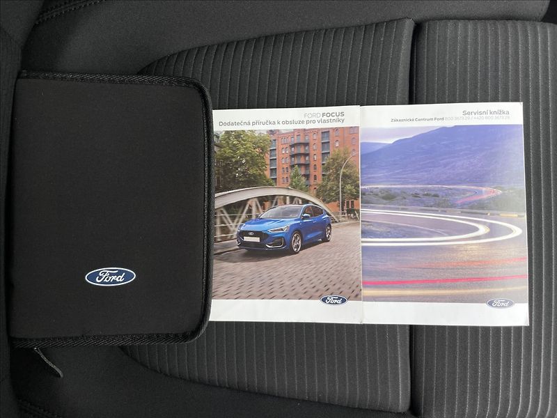 Ford Focus 1,5 Ecoblue A8 Titanium Style - fotka 18 z 23