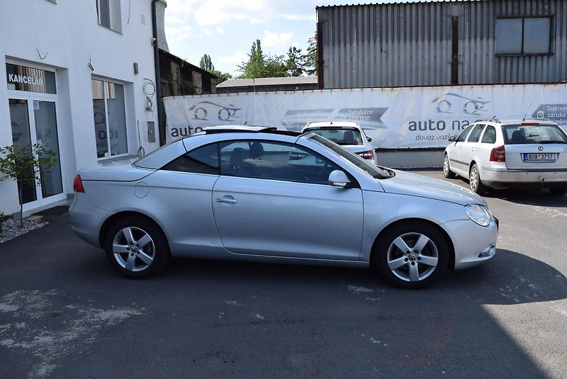 Volkswagen EOS (2007) 1.6FSI 85kw TAŽNÉ NOVÉ ROZVODY - fotka 26 z 34