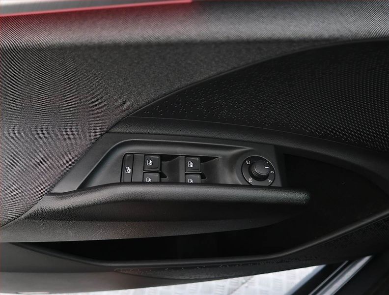 Škoda Enyaq (2022) iV 60 (62 kWh), SoH 93% - fotka 26 z 28
