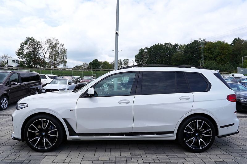 BMW X7 40d xDrive/Mpaket/AT9/22/340PS - fotka 3 z 50
