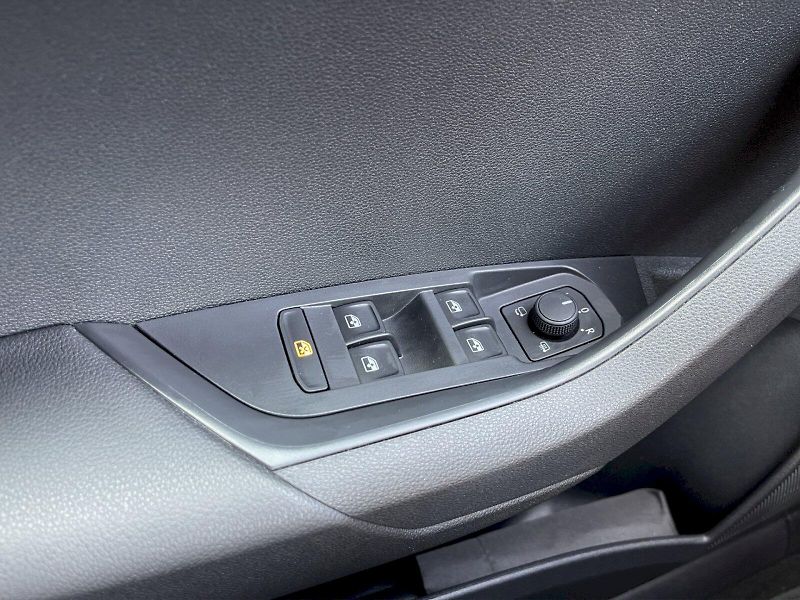 Škoda Karoq (2023) 1.5 TSI 110kW Sportline DSG - fotka 22 z 35