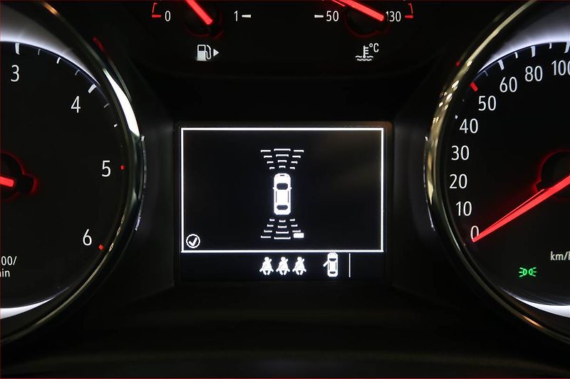 Opel Astra (2018) 1.6 CDTI, Serv.kniha, Tempomat - fotka 15 z 18