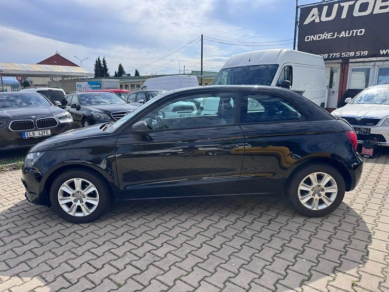 Audi A1 (2011) 1,2 TFSI 63 KW NOVÁ SPOJKA STK - fotka 2 z 50