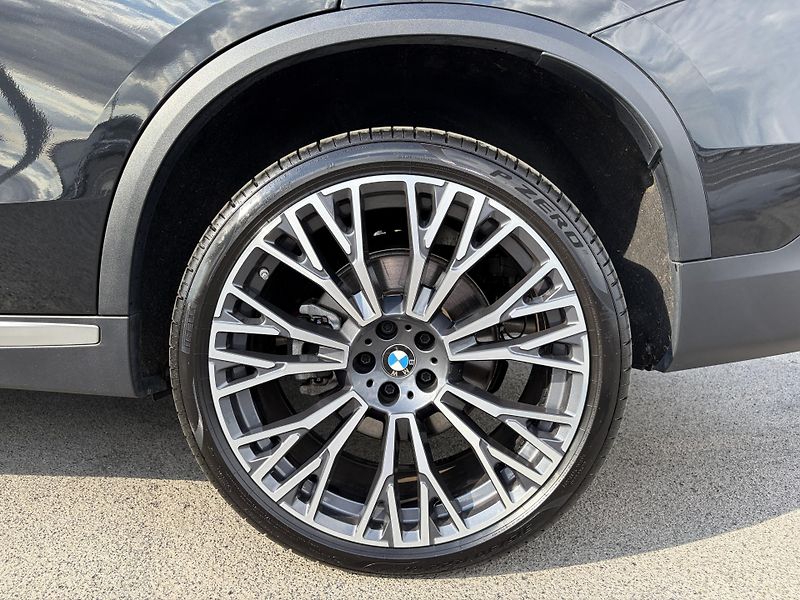 BMW X5 (2025) 30d INDIVIDUAL 22