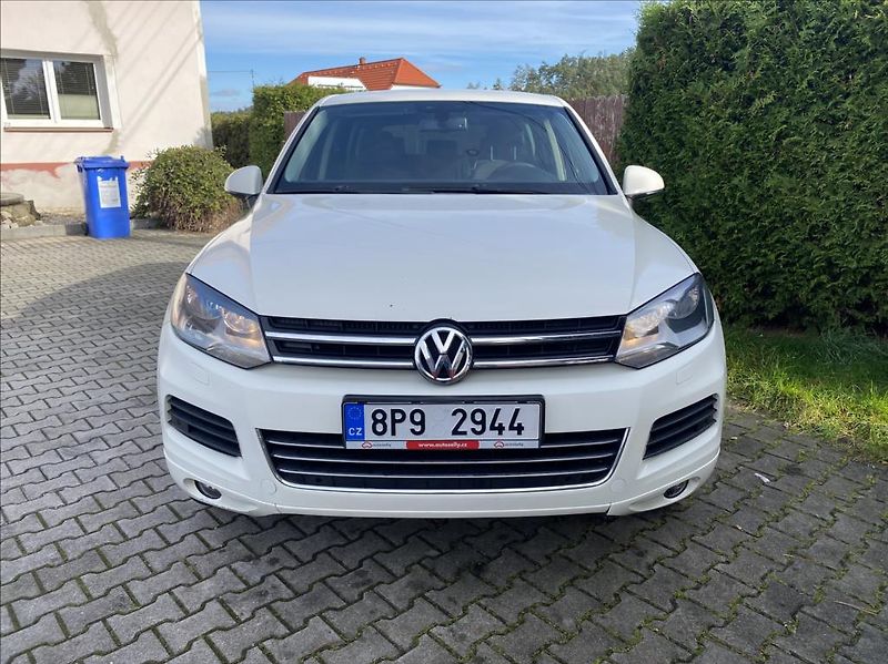 Volkswagen Touareg 3,0 TDI V6 4motion / záruka - fotka 8 z 47