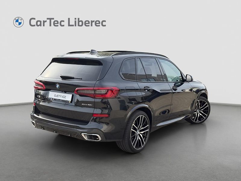 BMW X5 xDrive40i - fotka 3 z 22