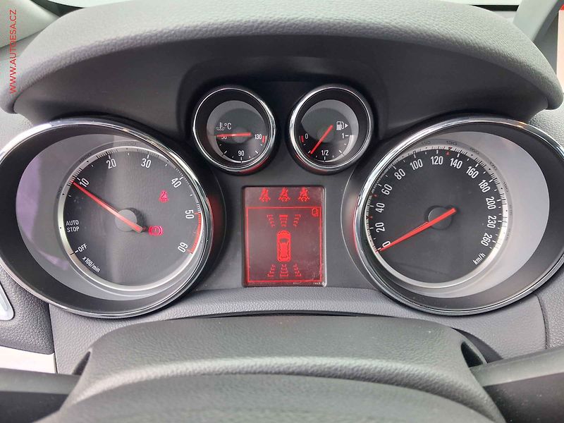 Opel Mokka (2014) 1.7 CDTi 4X4, Innovation, TZ - fotka 17 z 17