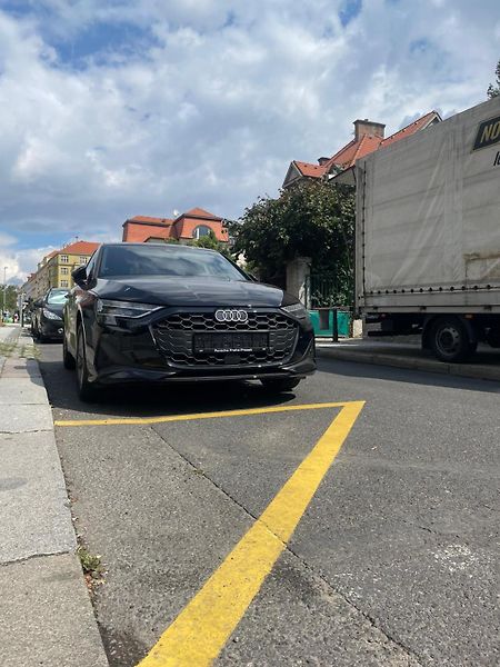 Audi A3 (2024) Audi A3 2024 v perfektní stav - fotka 5 z 6