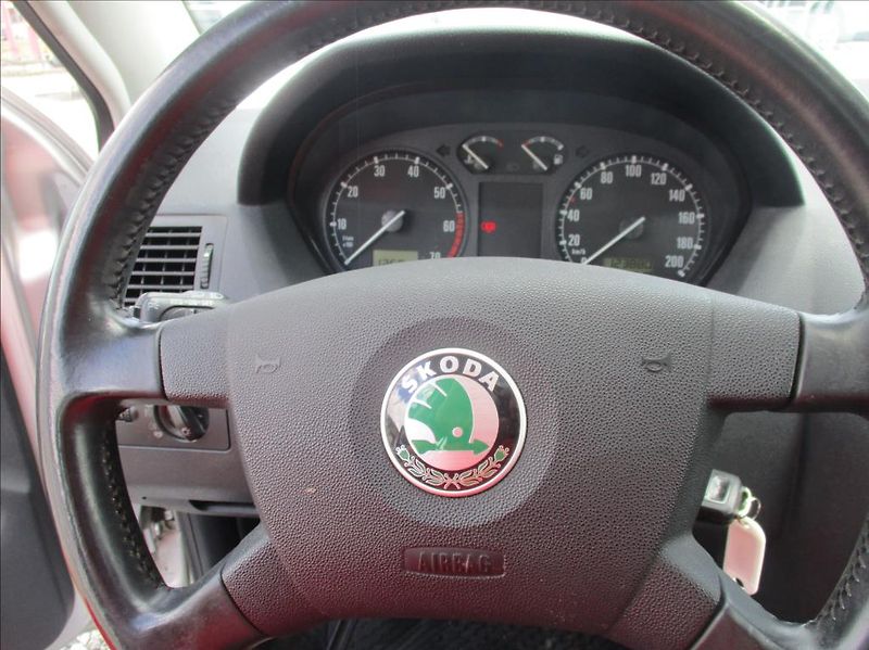 Škoda Fabia 1,4 i 16v, eleg.,klima,servis, - fotka 19 z 33
